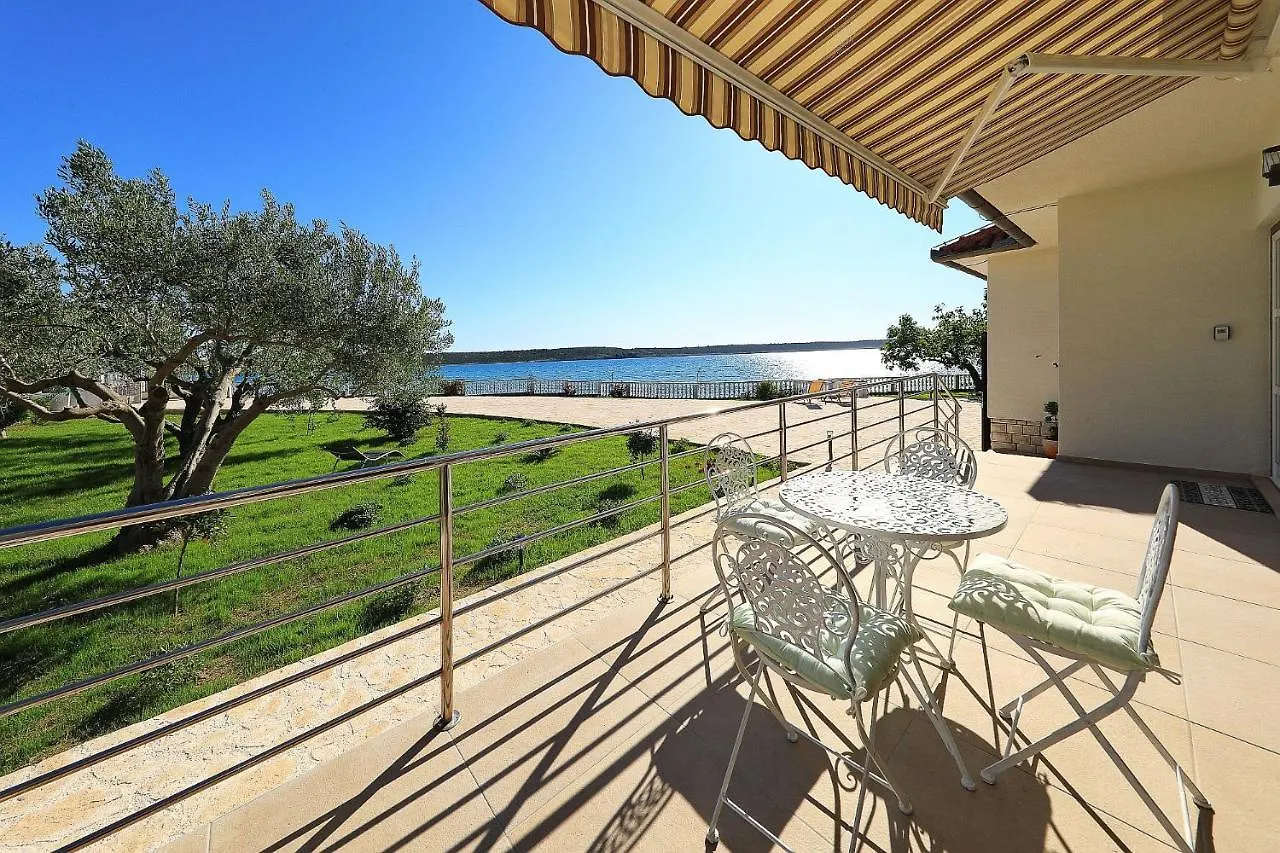 Rose Villa Zadar 0*,
